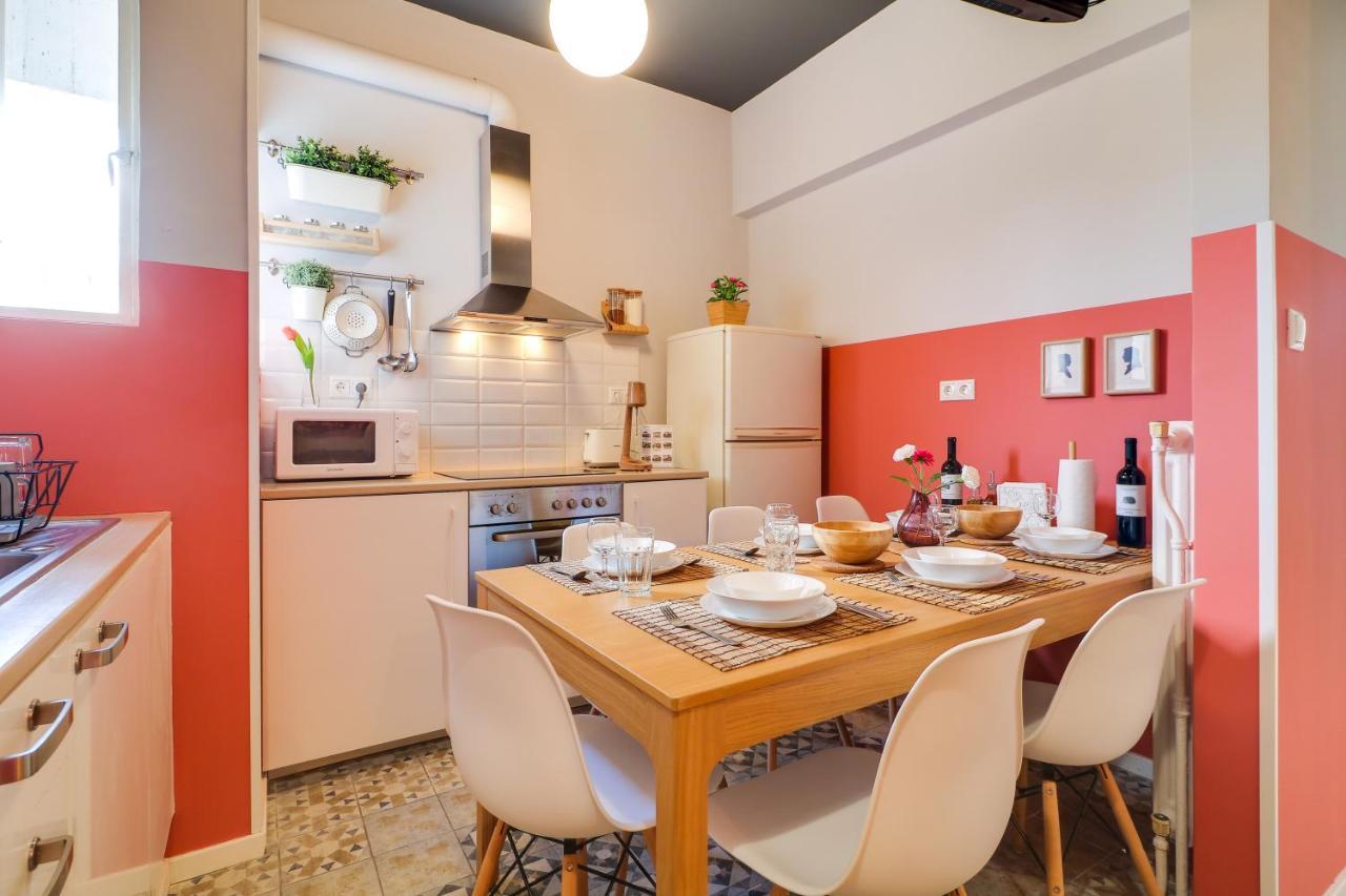 Spacious Central Flat☆3Min To Metro☆Ac|Netflix|Pc Афіни Екстер'єр фото